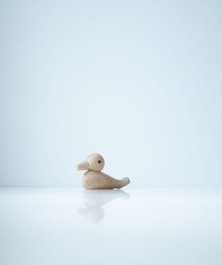 Lille eg – Lille håndlavet and i eg | Dansk design